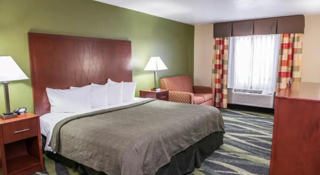 Номер Standard Quality Inn & Suites South Bend Airport