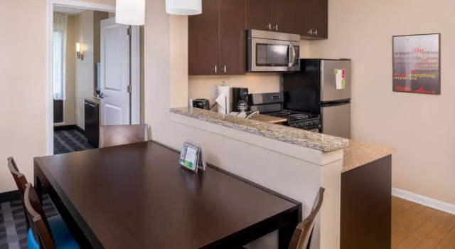 Люкс TownePlace Suites by Marriott Huntington