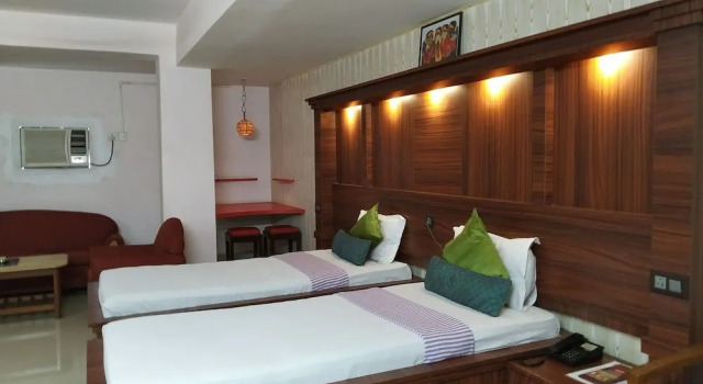 Hotel Centre Point Tezpur, Prenota Hotel Tezpur Assam