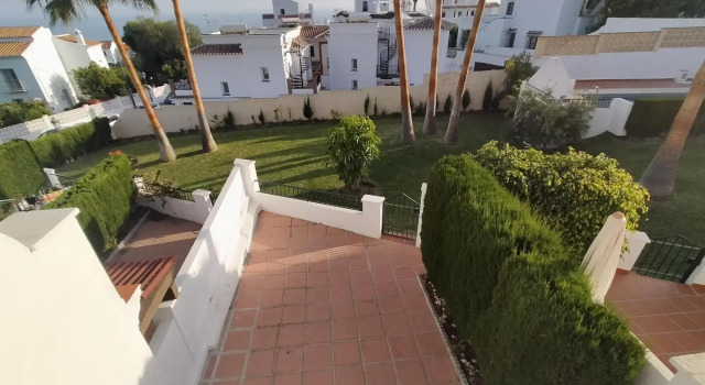Casa cipreses 4 nerja, Prenota Appartamento Hotel a Axarquía con parcheggio, Parcheggio