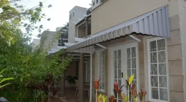 Villa Med 10, Забронировать Вилла Отели Баллито с бассейном, рядом с Пляж Thompson's Bay Beach, Бассейн