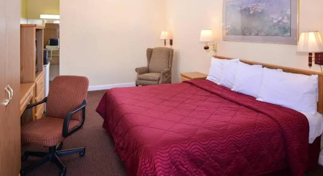 Номер Standard Executive Inn