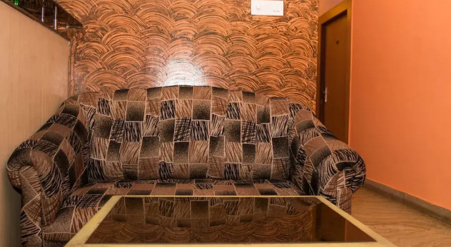 OYO 3257 Kamala Inn, Buchen Sie Hotel Shrirampur Westbengalen