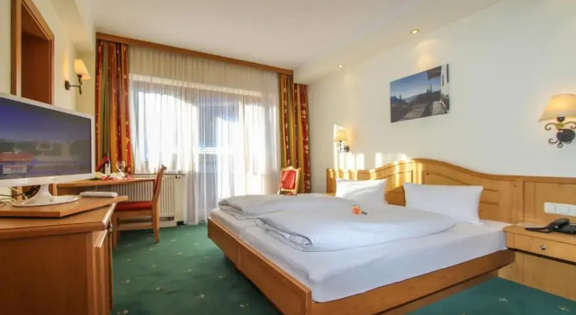Двухместный номер Comfort Hotel Tiroler Adler - bed and breakfast