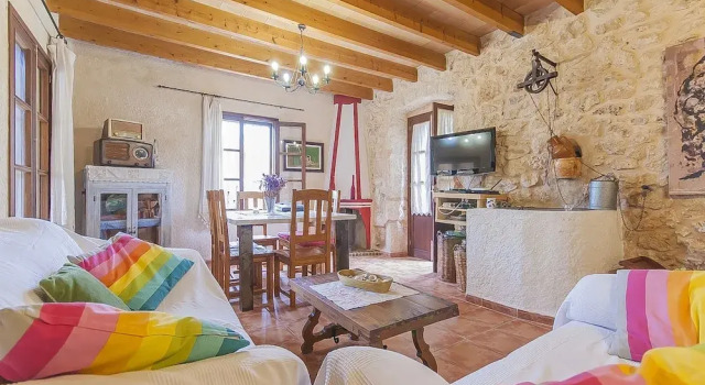 Villa Son Pou, Book Hotel Hotels in Sa Pobla with a Pool, Swimming Pool