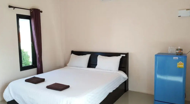 Taweesup Resort, Varaa Lomakeskus Hotellit North-Eastern Thailand pysäköinnillä, Pysäköinti