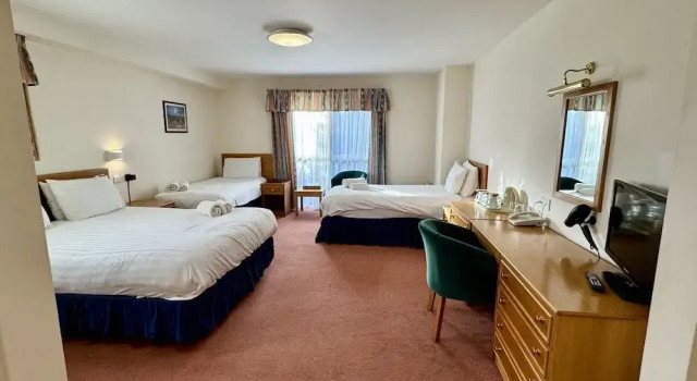Четырёхместный семейный номер Standard Purbeck House Hotel & Louisa Lodge