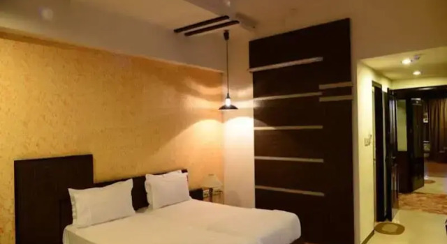Hotel Krishna Continental, Buchen Sie Hotel Bhatinda 