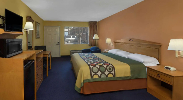 Двухместный номер Standard Super 8 by Wyndham Breaux Bridge