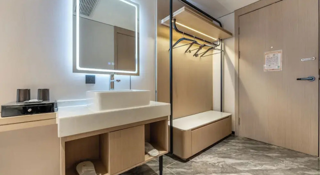 Двухместный номер Luxury с видом на город Norman Hotel