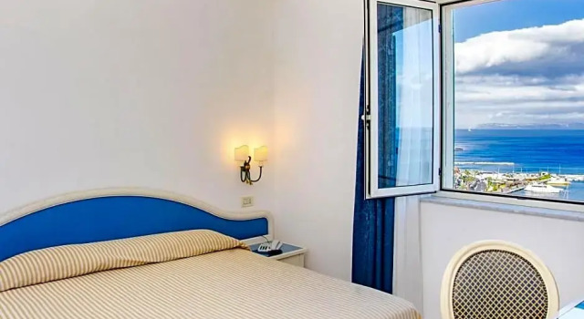 Номер Standard с видом на море Hotel Gran Paradiso