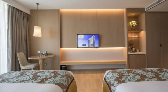 Двухместный номер Standard с балконом и с видом на город Jing Shang Hotel