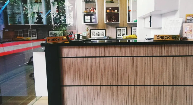 Aldy Hotel Stadthuys, Забронировать Отель Отели Малакки с парковкой, рядом с Торговый центр Dataran Pahlawan Melaka Megamall, Парковка