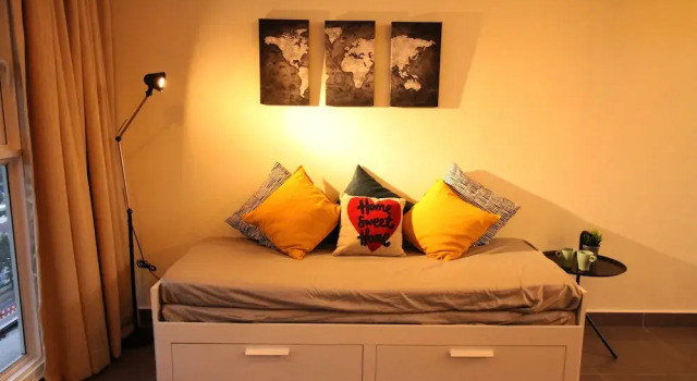 Sentrio Suites @ City Center by HnHCozy