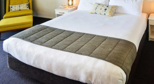 Четырёхместный номер Standard Heartland Ambassador Hotel Hamilton