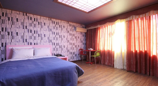 Mokpo Seven 7, Забронировать Отель Недорогие отели Мокпхо, рядом с Pyeonghwa Peace Square, недорого