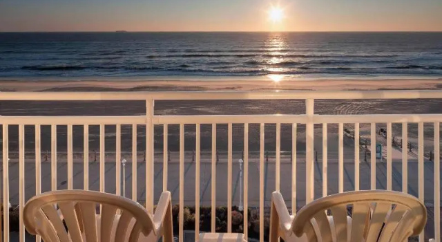Номер Deluxe Courtyard by Marriott Virginia Beach Oceanfront North 37th Street