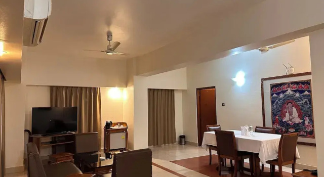 Номер Grand lhaki Hotel