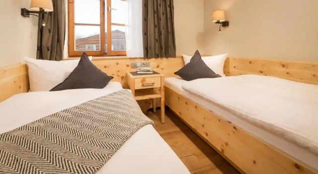 Семейный номер Standard с балконом Hotel Weinbauer
