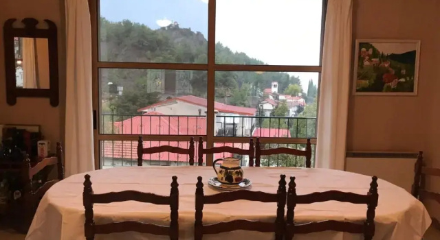 Mökki Loucaides Villa