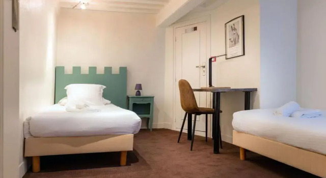 Трёхместный номер Standard Hotel Le Dauphin