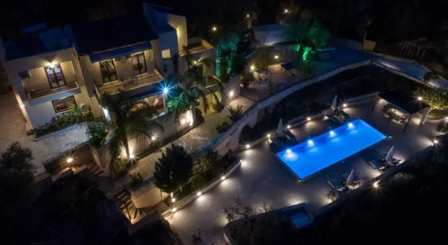 Serenity River Villa