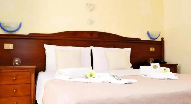 Четырёхместный номер Standard Hotel Grotticelli