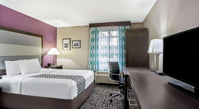 Двухместный номер Standard La Quinta Inn by Wyndham Radford