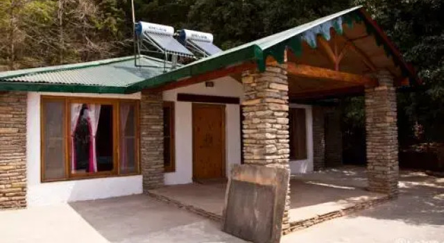 Gopal Binsar Retreat, Rezervovat Hotel Binsar Uttarakhand