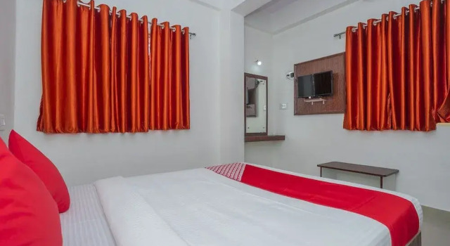 Oyo 30686 G K Residency, Забронировать Отель Отели штата Карнатаки с завтраком, Завтраки