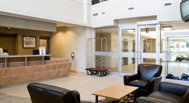 Residence & Conference Centre- Barrie, Book Lejlighedshotel Hoteller i Simcoe County med parkering, Parkering