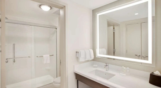 Люкс Hearing Accessible Homewood Suites By Hilton Louisville Downtown
