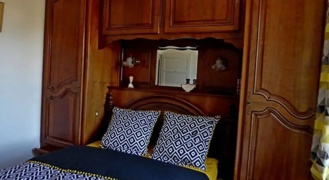 LOustal des Bons Vivants, Book Hotel Conques-en-Rouergue Aveyron