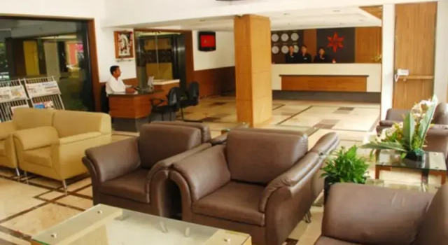 Hotel Deepa Comforts, Rezervovat Hotel Hotely v Bangalore s parkováním, Parkování