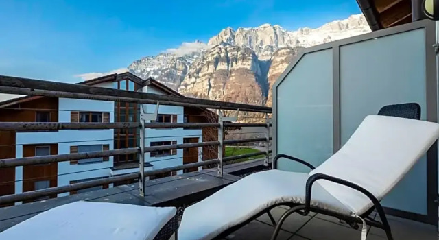 Номер Superior с видом на горы Marina Walensee Hotel