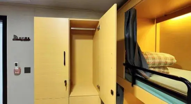 Кровать в общем номере (женский номер) Shiyoubajiu Homestay