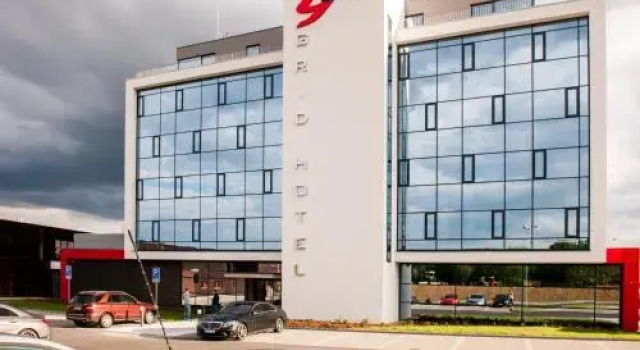 Grid Hotel, Забронировать Отель Брно Южноморавский край