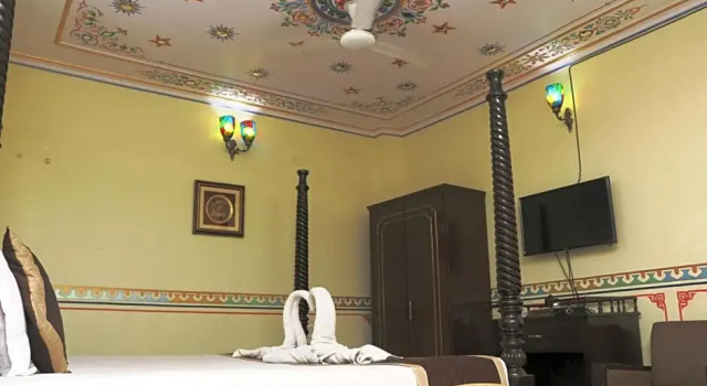 Двухместный люкс Hotel Vaishnavi