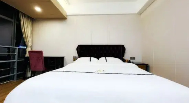 Люкс Luxury Duoduo · Ins Light Luxury Apartment (Nancheng Huiyicheng)
