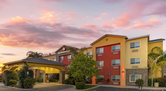 Best Western Plus Wasco Inn & Suites, Prenota Hotel Wasco California