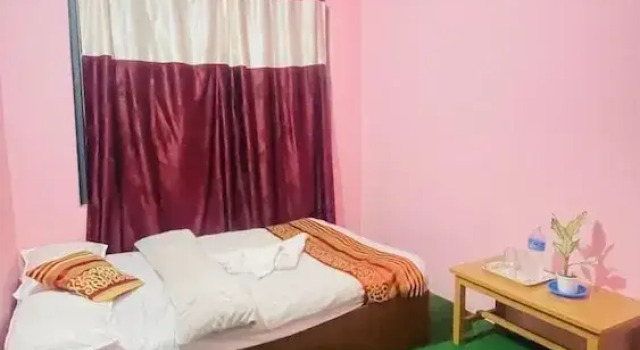 hotel khana 100, Забронировать Отель Покхара провинция Гандаки-Прадеш