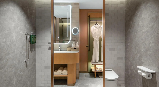 Двухместный номер Deluxe Hilton Garden Inn Kunming Railway Station South