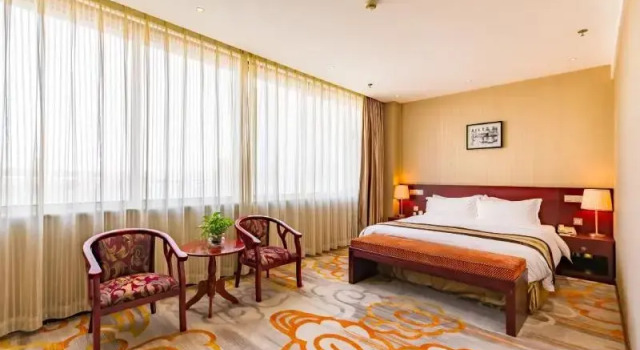 Двухместный номер Standard Junyi Runhua Hotel