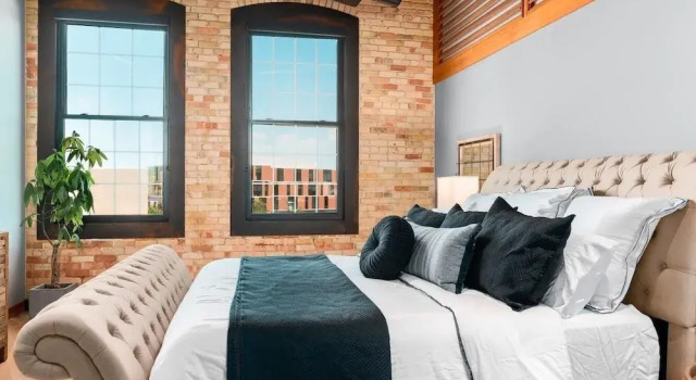 Номер Luxury Exquisite 3BDR Penthouse in Downtown TC