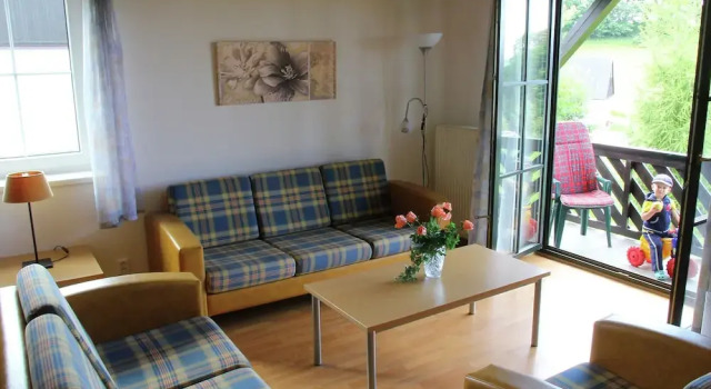 Detached Holiday Home With Veranda Near Cerny Dul