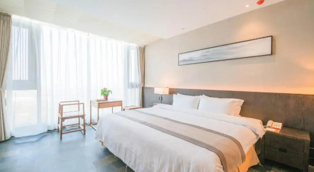 Номер Standard Guan Sam Hotel