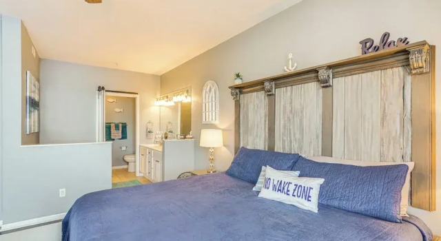 Osage Beach Condo Near Hiking & Shopping!, Забронировать Отель Отели Осейдж-Бич 3 звезды, 3*