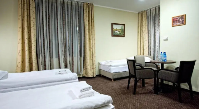 Трёхместный номер Standard Hotel Lord Krosno