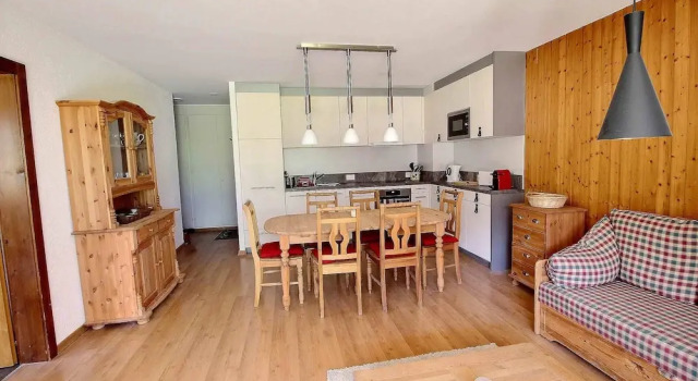 Val Air E53 - Nice Apartment With Terrace and Amazing View on the Mountains, Prenota Appartamento Champéry 