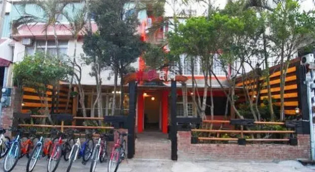 Dong Fong Garden Hostel, Забронировать Хостел Хостелы Хенгчун, Хостел